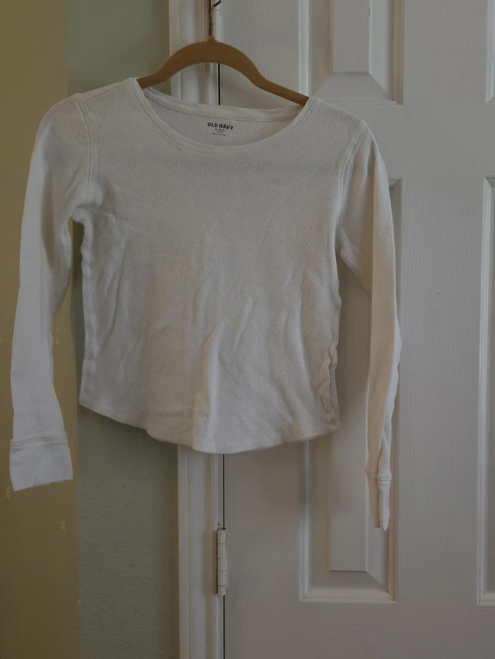 Old Navy White Long Sleeve Ribbed Thermal Top - Girls